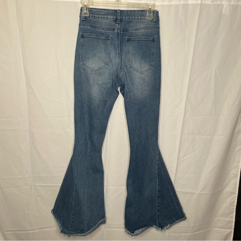 Saints & Hearts Bell bottom jeans - Picture 3 of 7
